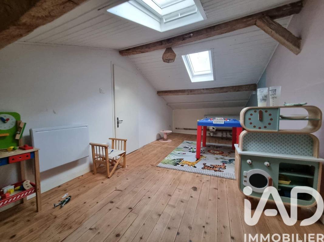 Maison 5 Pièce(s) Saint-Loup-Lamairé - Photo 7