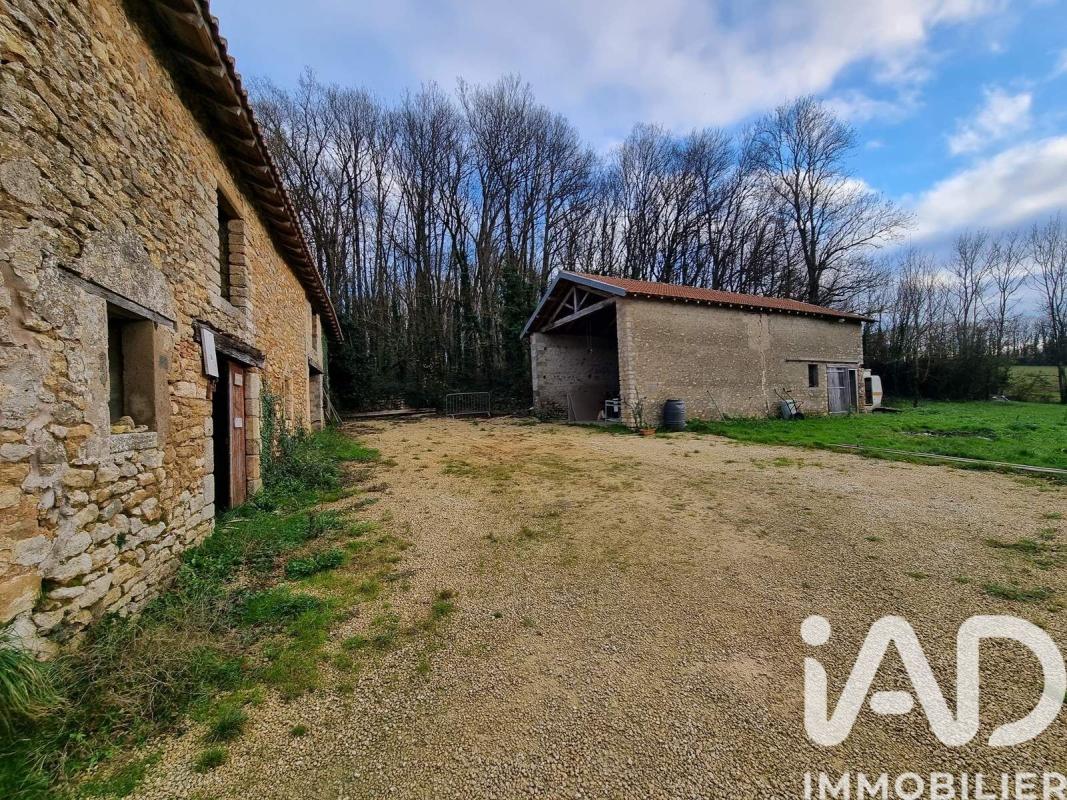 Maison 5 Pièce(s) Saint-Loup-Lamairé - Photo 11