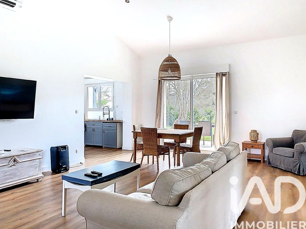 Maison 4 Pièce(s) Saint-Barthélemy-de-Bellegarde