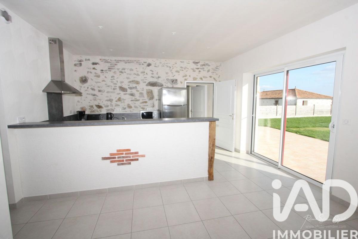 Maison 8 Pièce(s) Le Poiré-sur-Vie - Photo 9