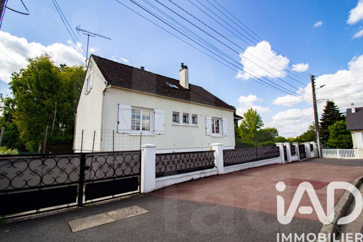 Maison traditionnelle 9 Pièce(s) Amilly