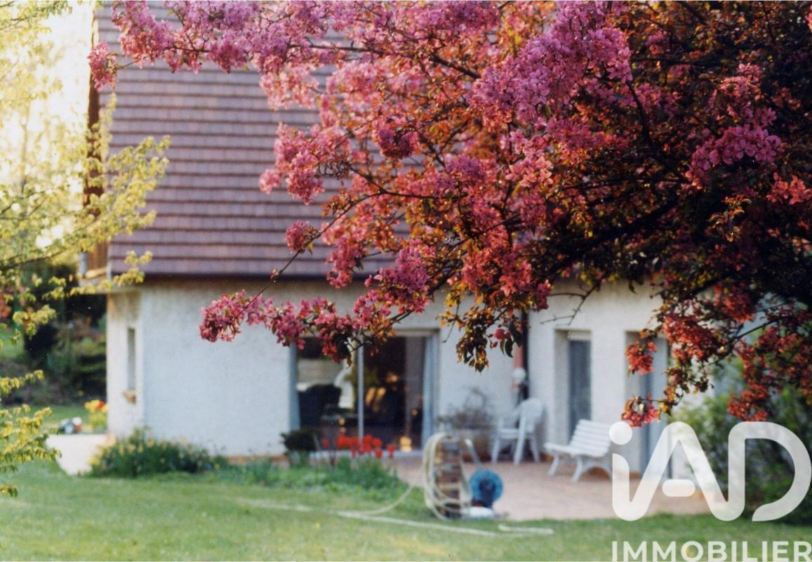 Maison 8 Pièce(s) Mareil-sur-Mauldre