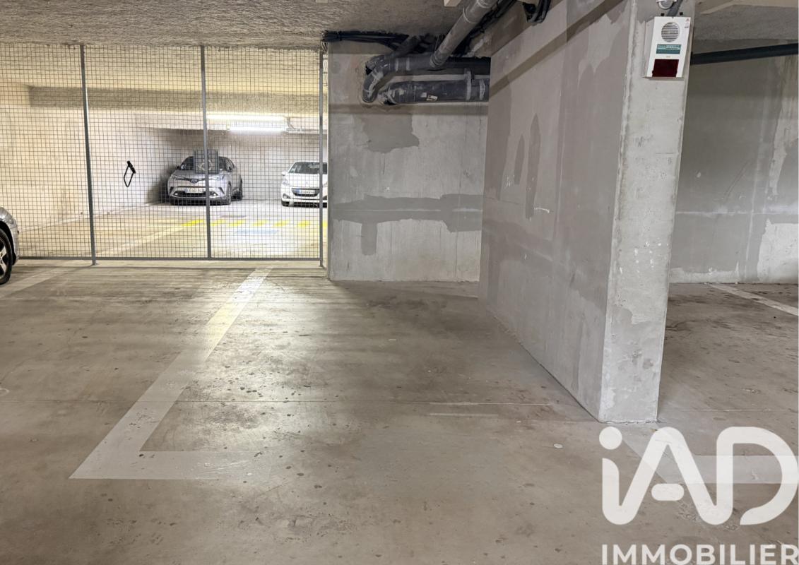 Parking  Guyancourt