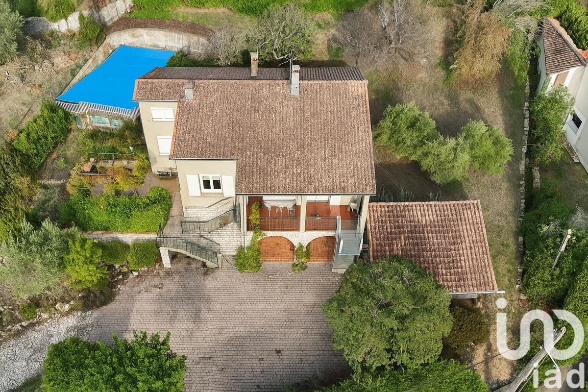 Maison traditionnelle 4 Pièce(s) Saint-Étienne-de-Fontbellon