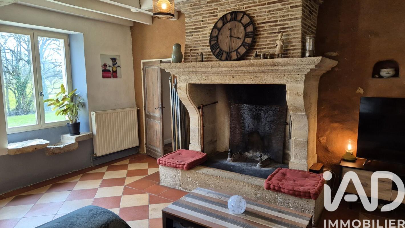 Maison 8 Pièce(s) Vélines