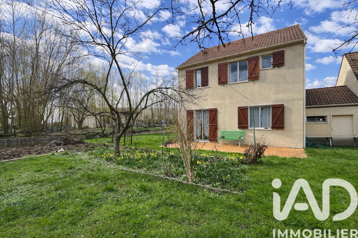 Maison 4 Pièce(s) Étampes-sur-Marne