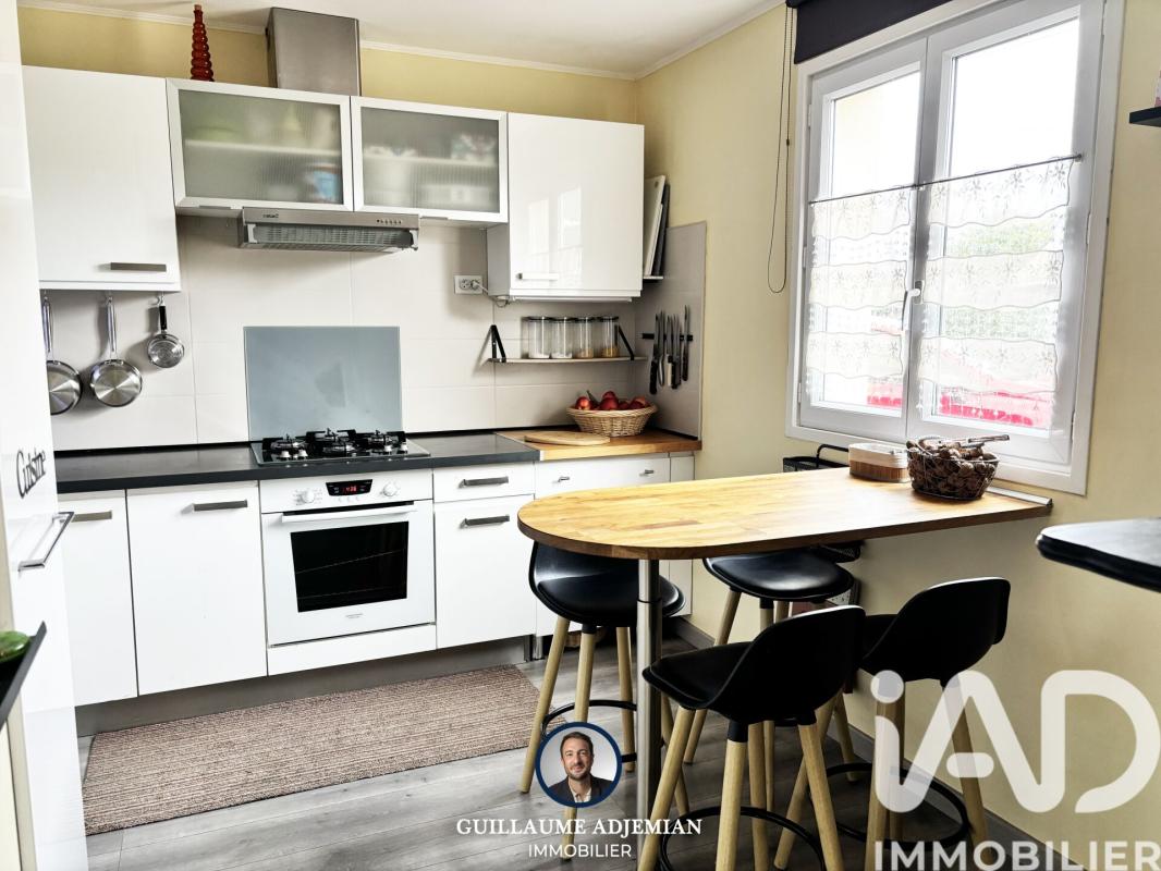 Maison traditionnelle 5 Pièce(s) Saint-Germain-sur-Ay