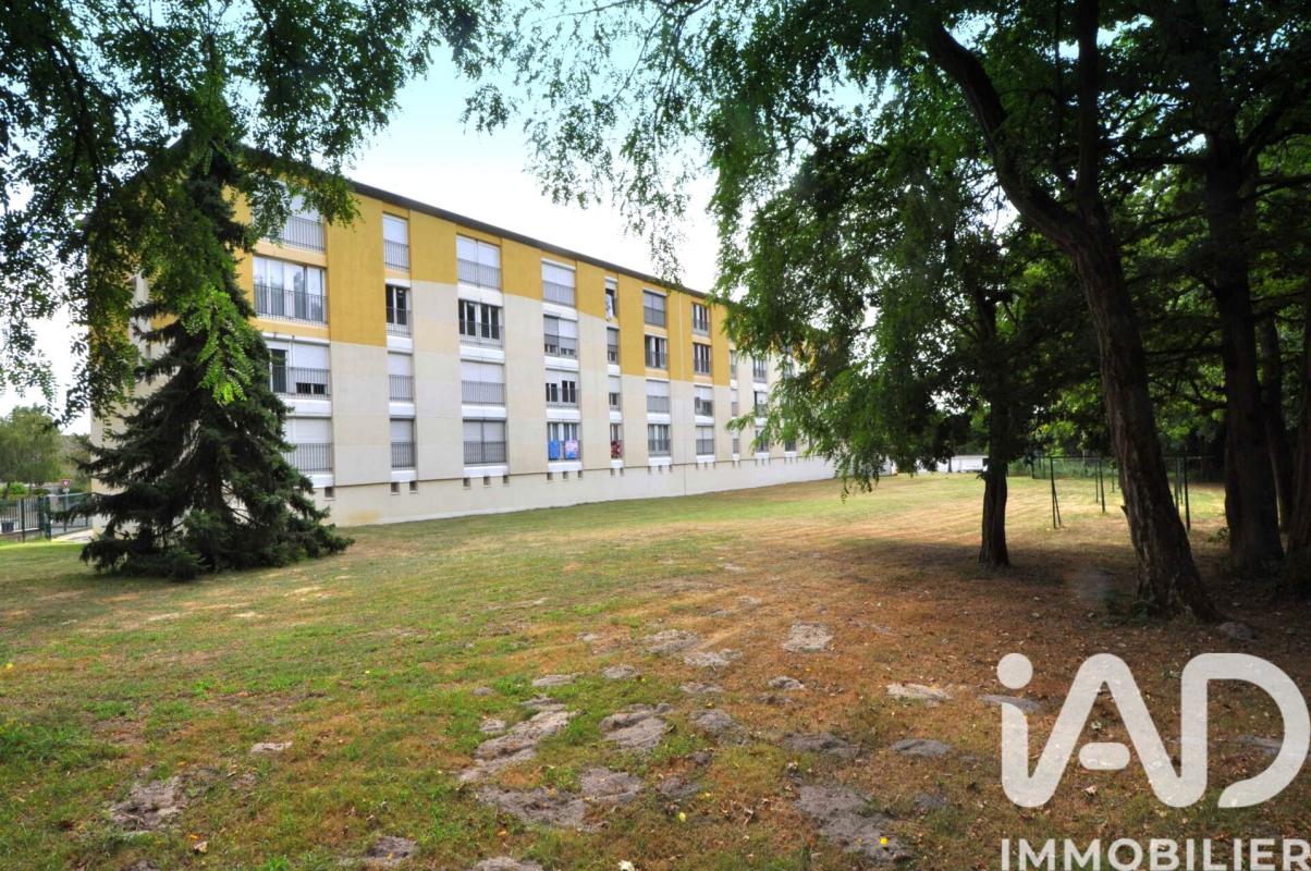 Appartement 3 Pièce(s) Bruyères-le-Châtel