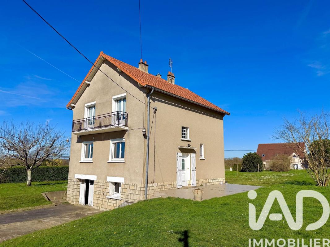 Maison de village 7 Pièce(s) La Trimouille
