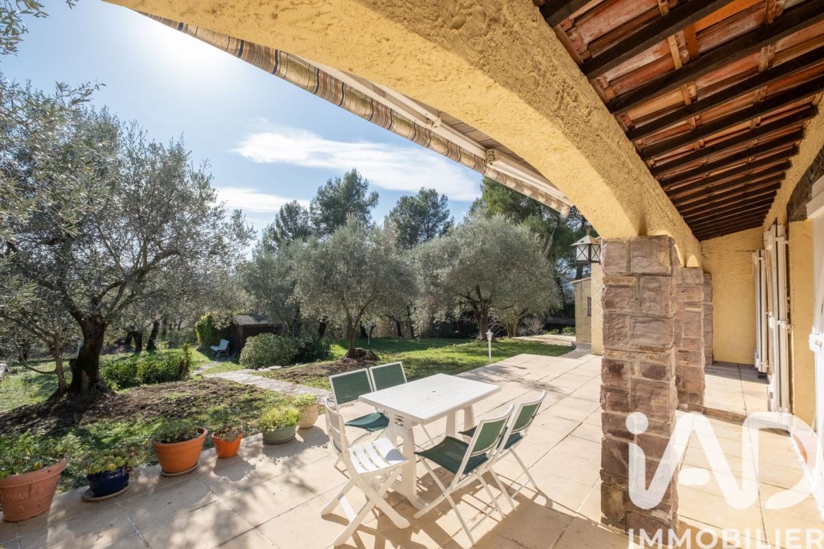 Maison 5 Pièce(s) Tourrettes