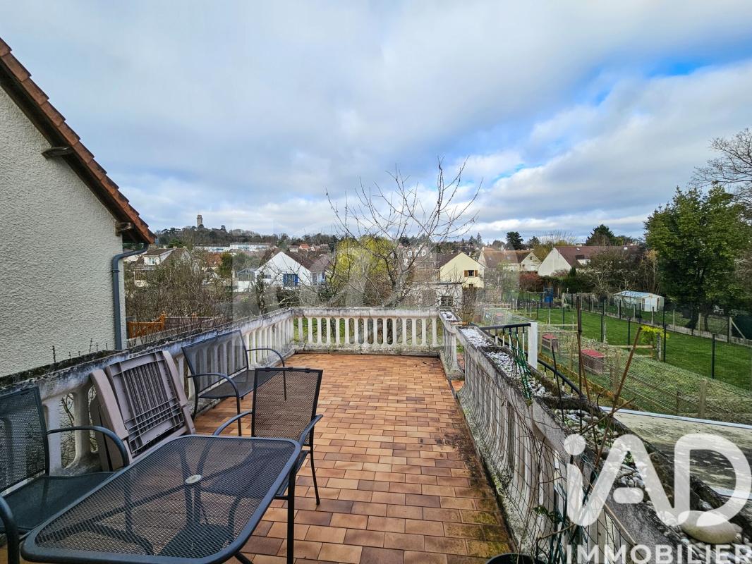 Maison 8 Pièce(s) Linas