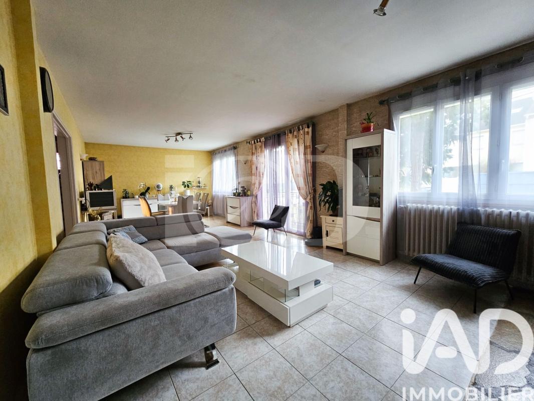 Maison 8 Pièce(s) Linas