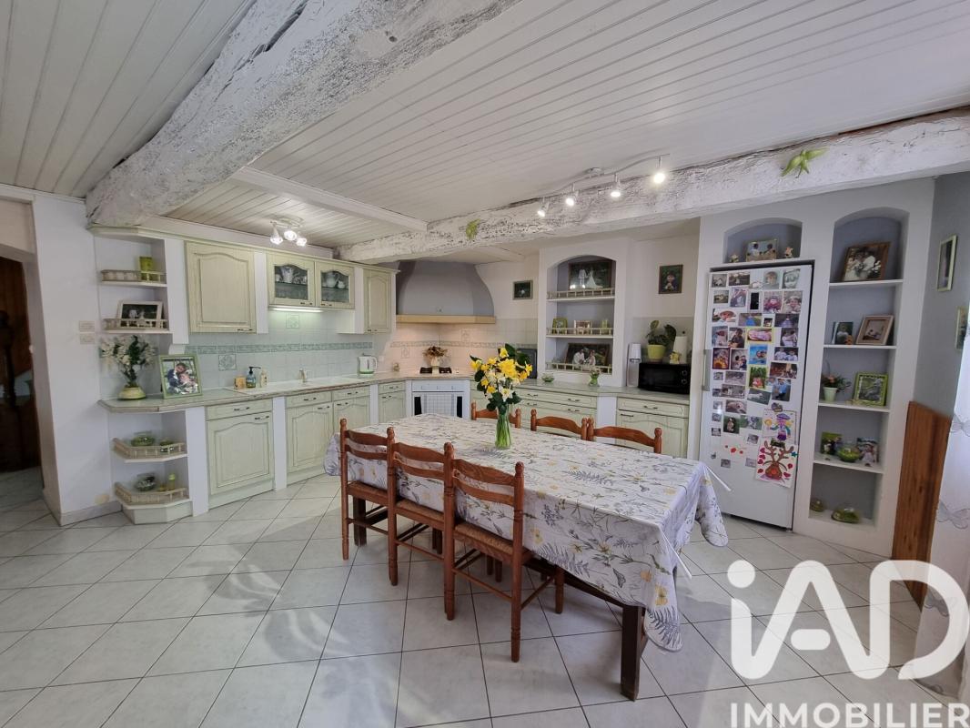 Maison 4 Pièce(s) Villefagnan - Photo 4