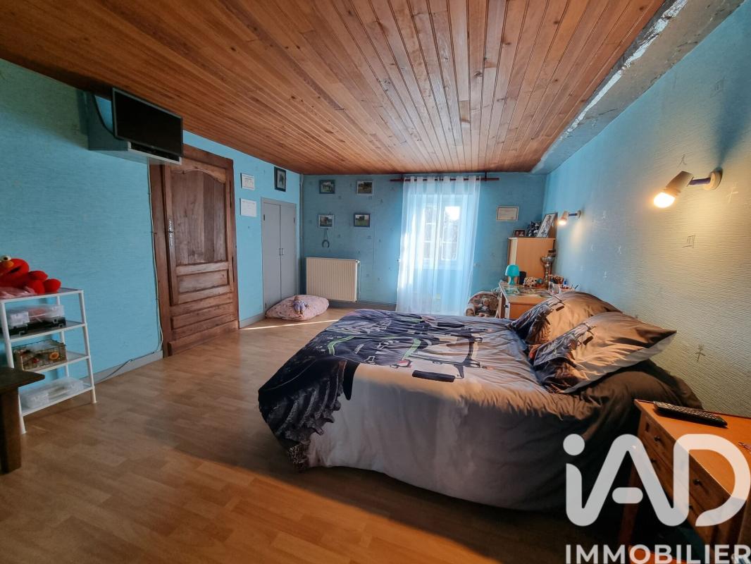 Maison 4 Pièce(s) Villefagnan - Photo 9