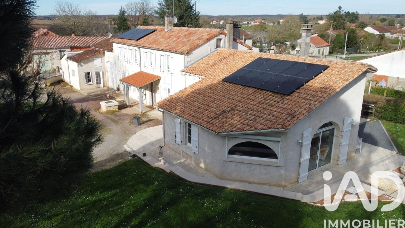 Maison 7 Pièce(s) Agris - Photo 2