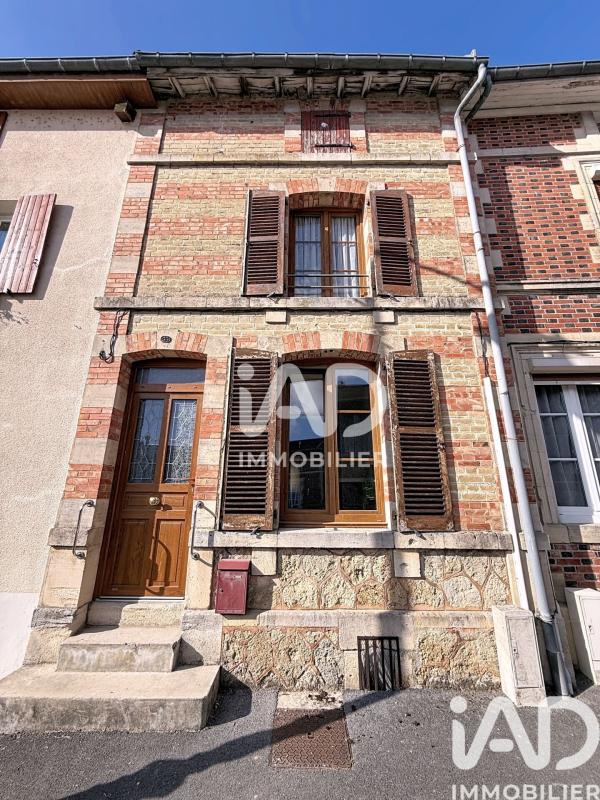 Maison 3 Pièce(s) La Neuville-au-Pont