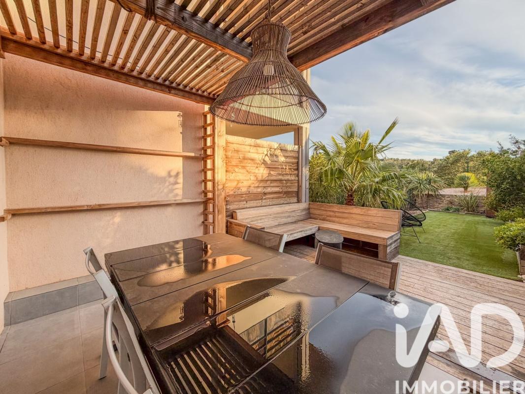 Villa 2 Pièce(s) Roquebrune-sur-Argens