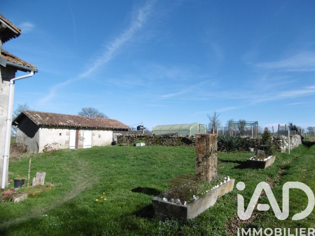 Maison 3 Pièce(s) Saint-Pardoux-le-Lac - Photo 16