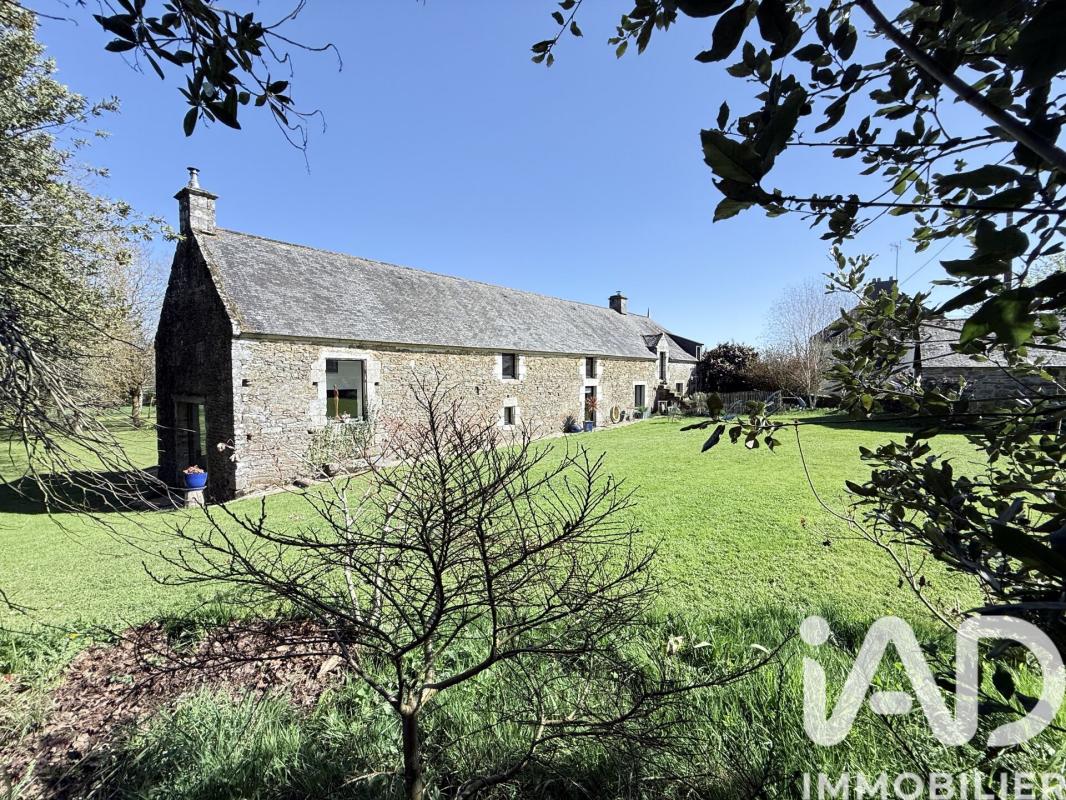 Maison longère 11 Pièce(s) Theix-Noyalo