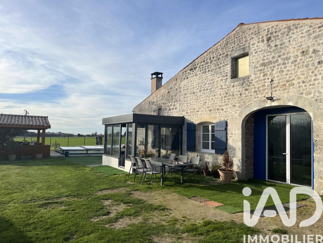 Maison 4 Pièce(s) Saint-Romain-de-Benet - Photo 4