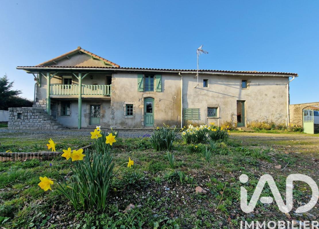 Maison traditionnelle 6 Pièce(s) La Chapelle-Saint-Laurent