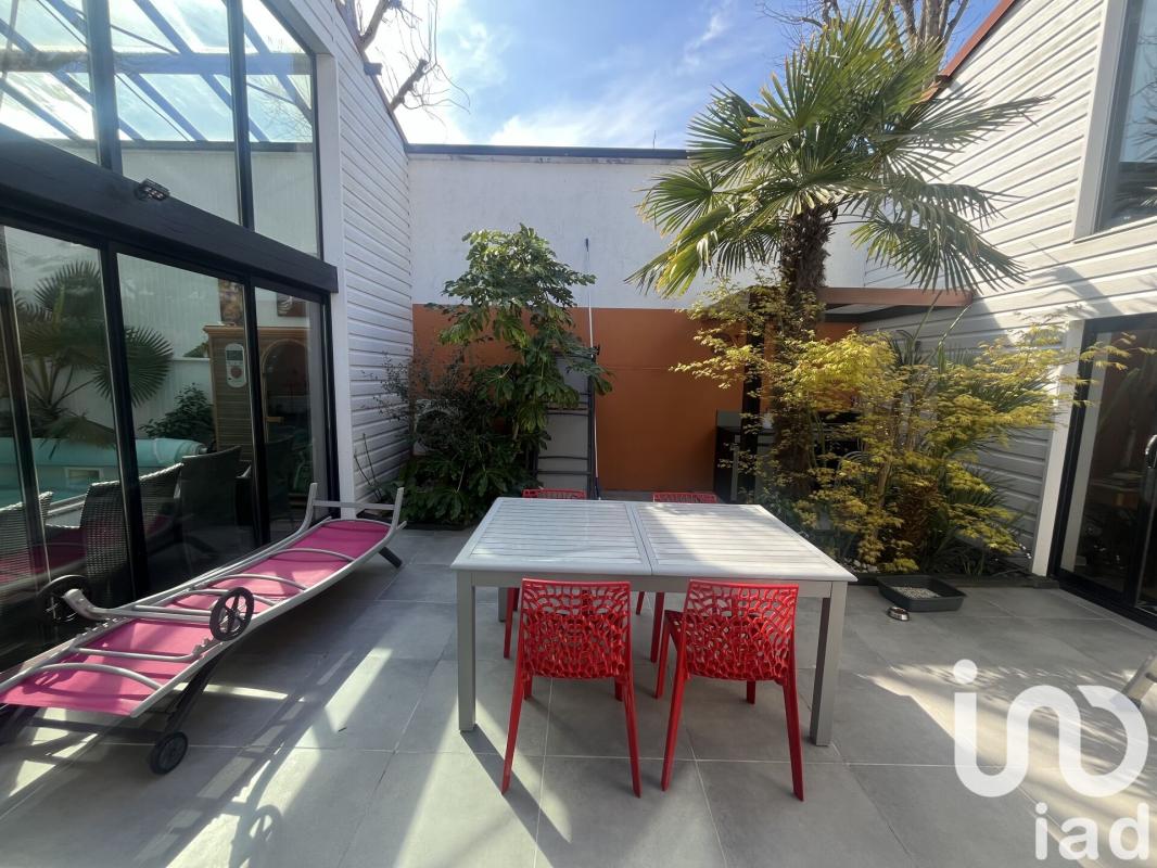 Maison 9 Pièce(s) La Rochelle - Photo 2