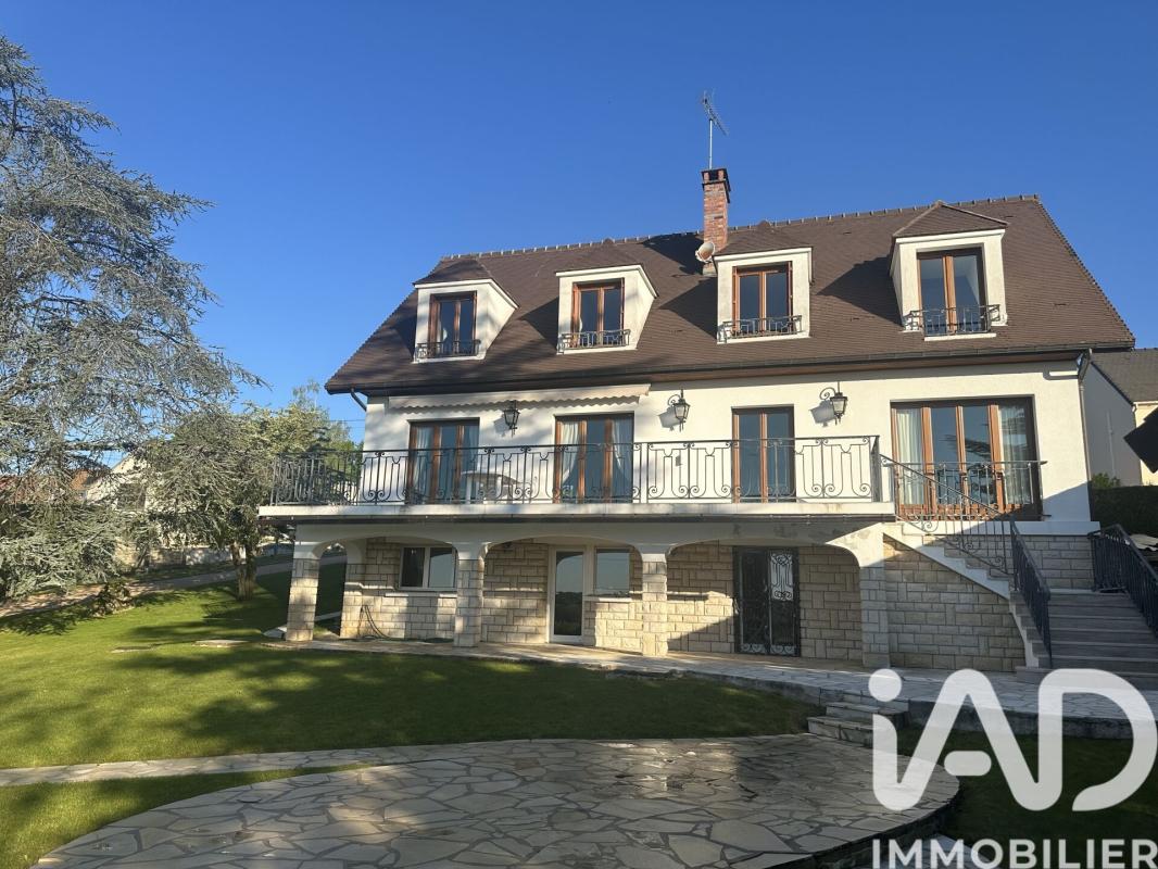 Demeure 11 Pièce(s) Saint-Fargeau-Ponthierry