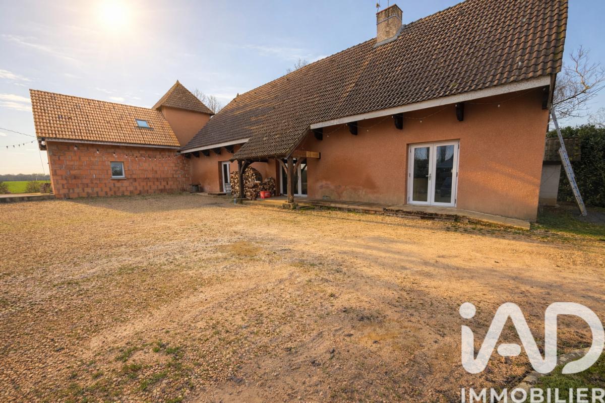 Maison 5 Pièce(s) Saint-Martin-en-Bresse - Photo 2