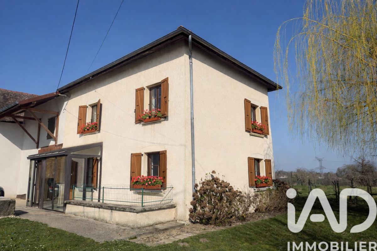 Maison 4 Pièce(s) La Tour-du-Pin