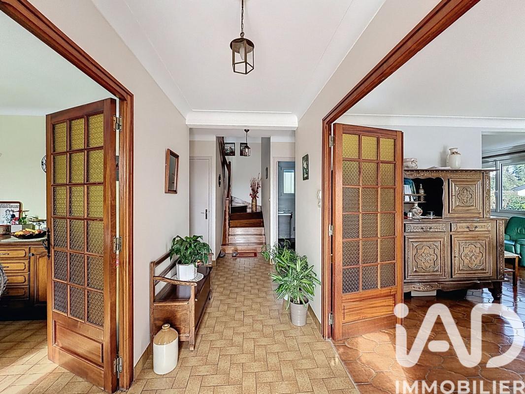 Maison 6 Pièce(s) Bains-sur-Oust