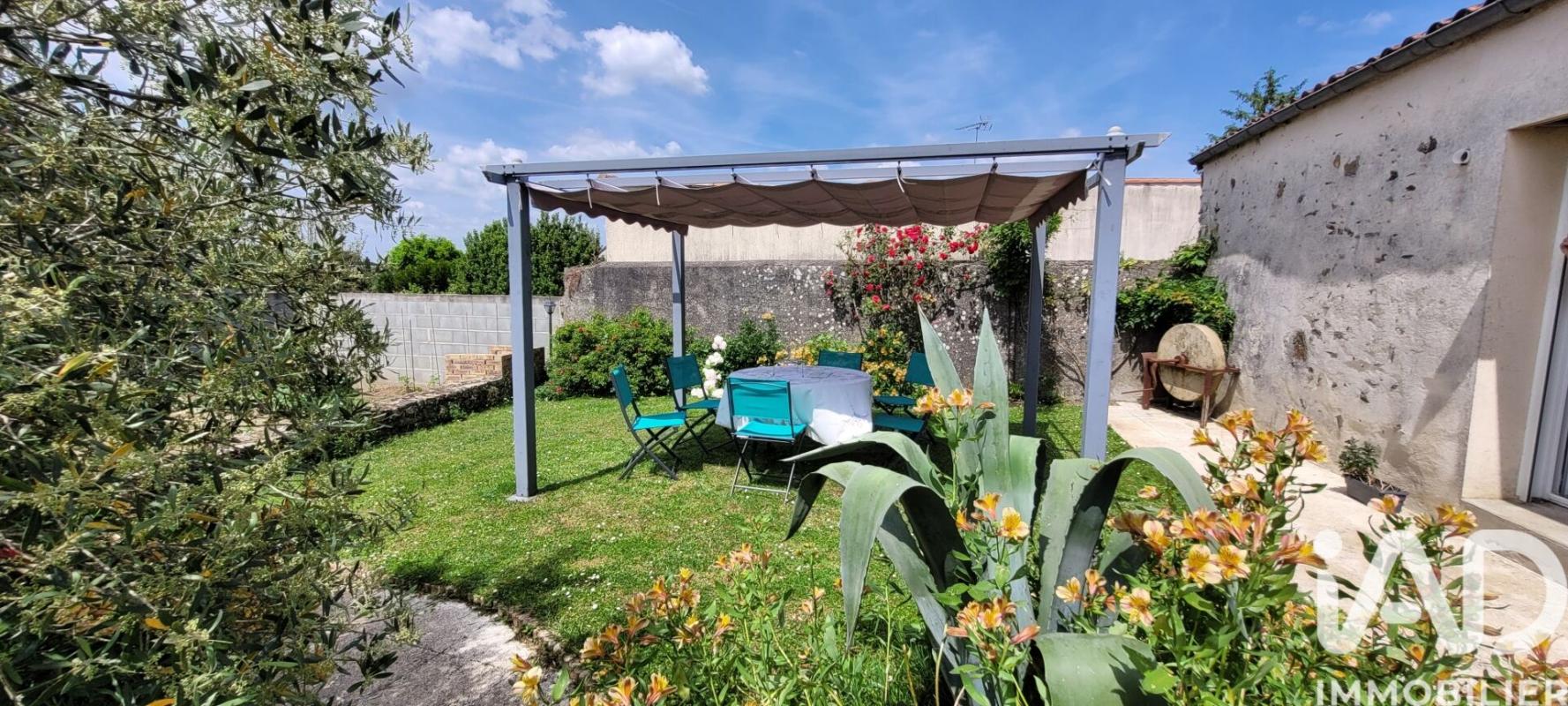 Maison 7 Pièce(s) Monsireigne