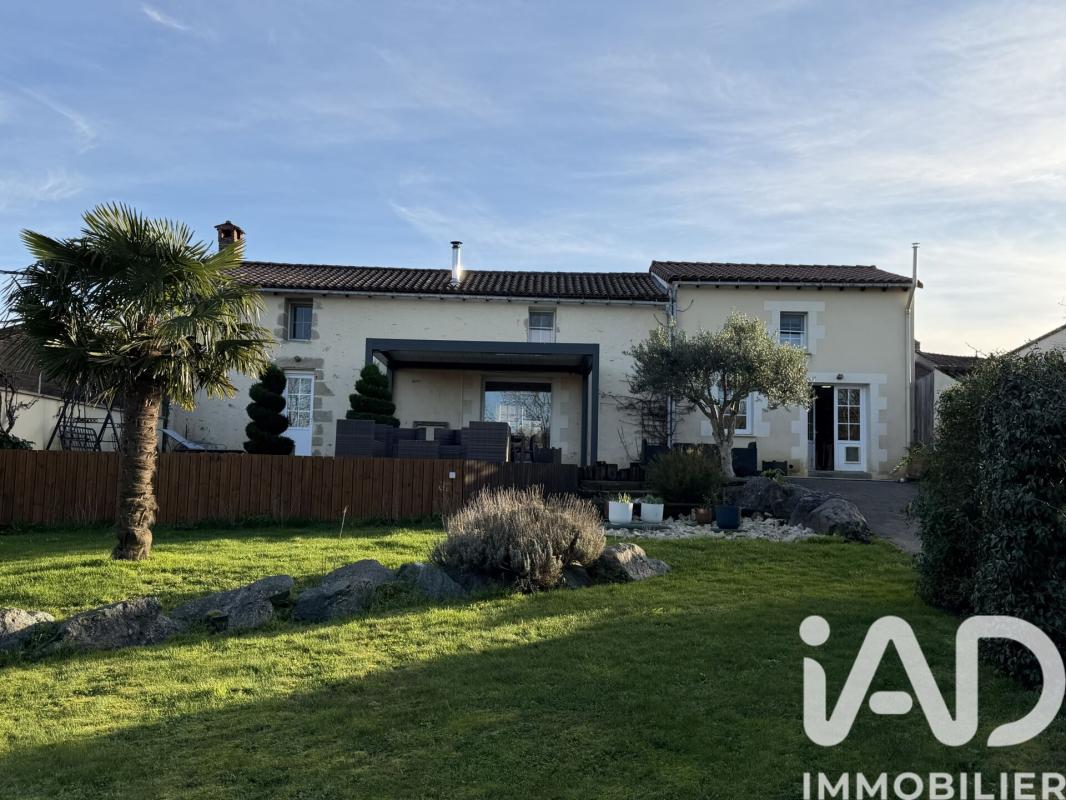 Maison 6 Pièce(s) Mervent