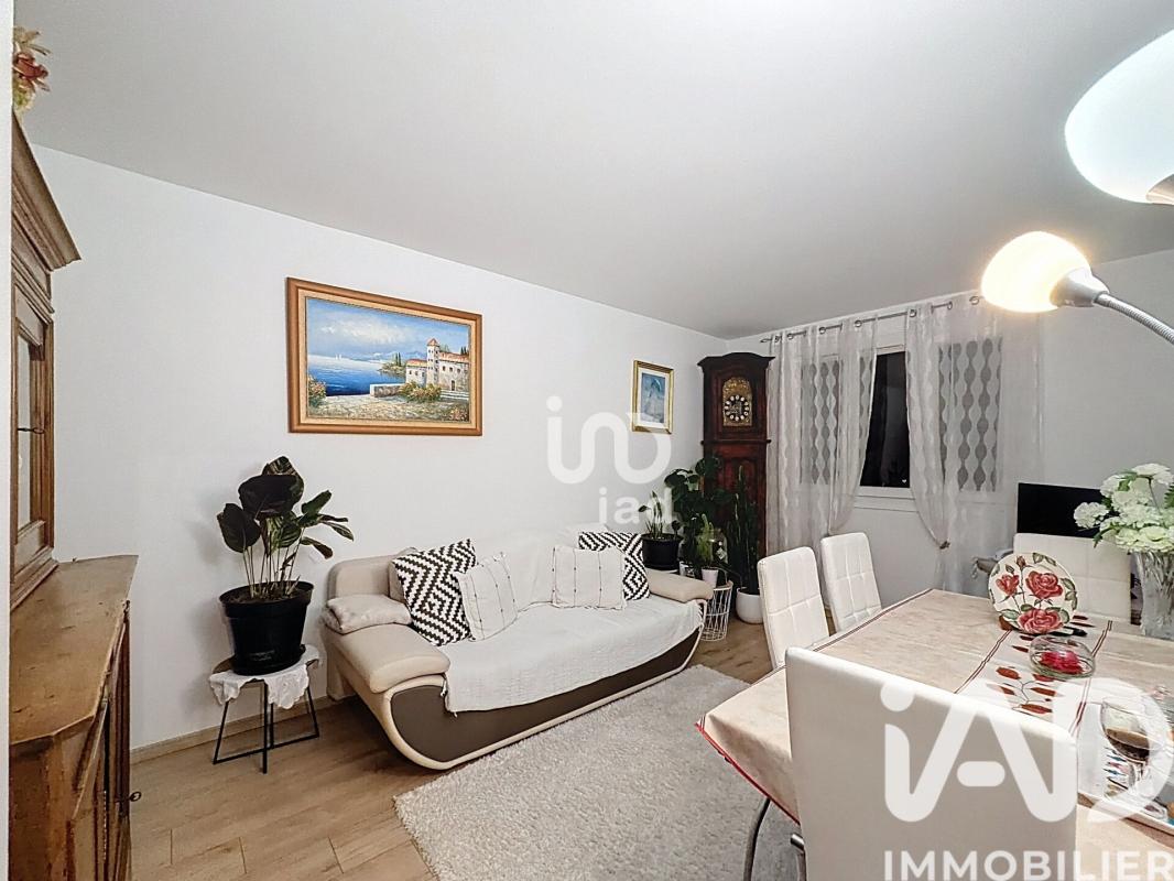 Appartement 2 Pièce(s) Saint-Fargeau-Ponthierry - Photo 2
