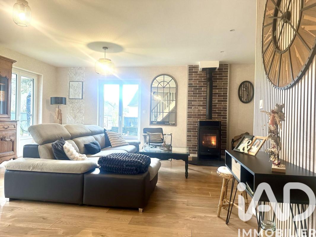 Maison traditionnelle 9 Pièce(s) Changé