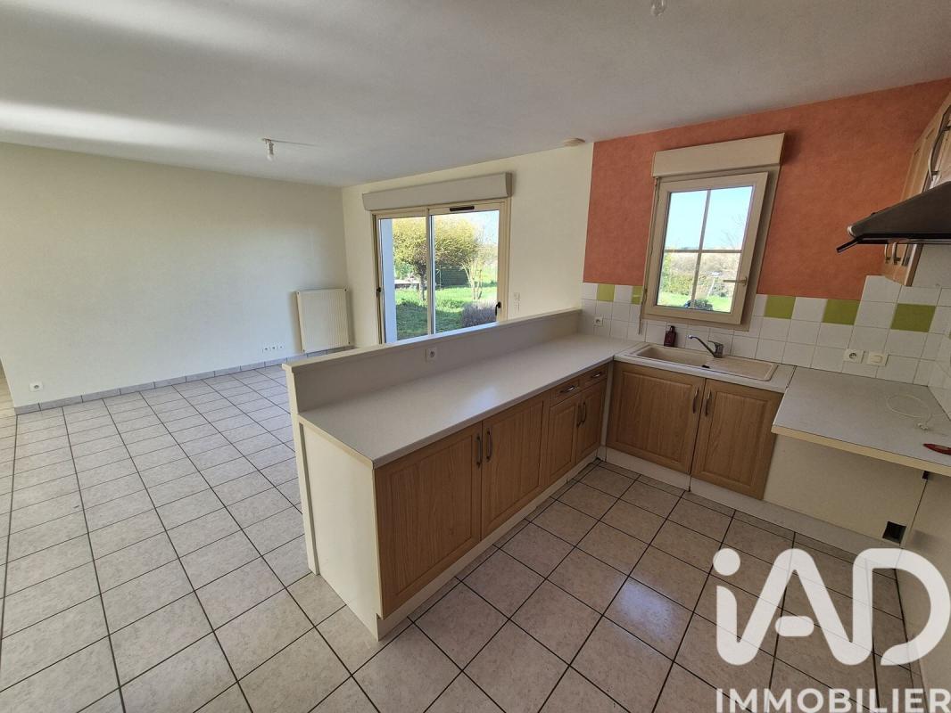 Maison 4 Pièce(s) Saint-Loup-Lamairé - Photo 4