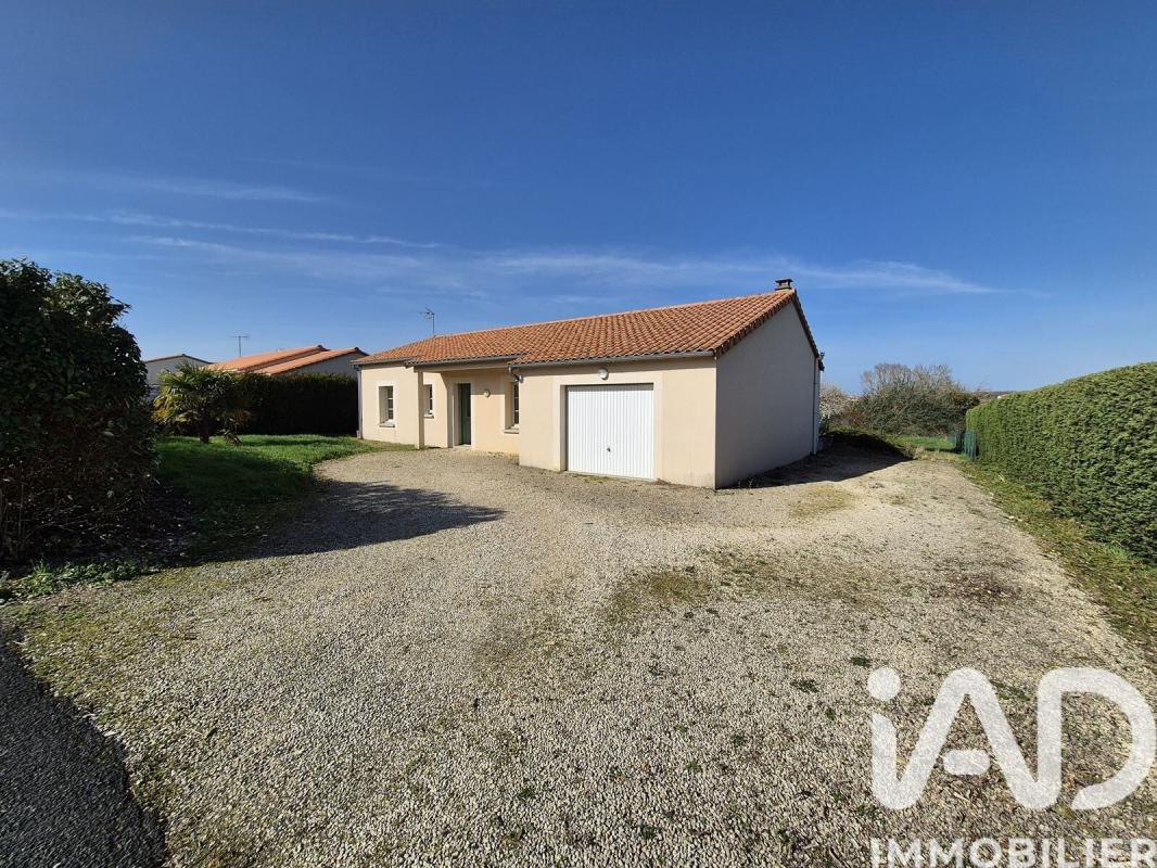 Maison 4 Pièce(s) Saint-Loup-Lamairé - Photo 10