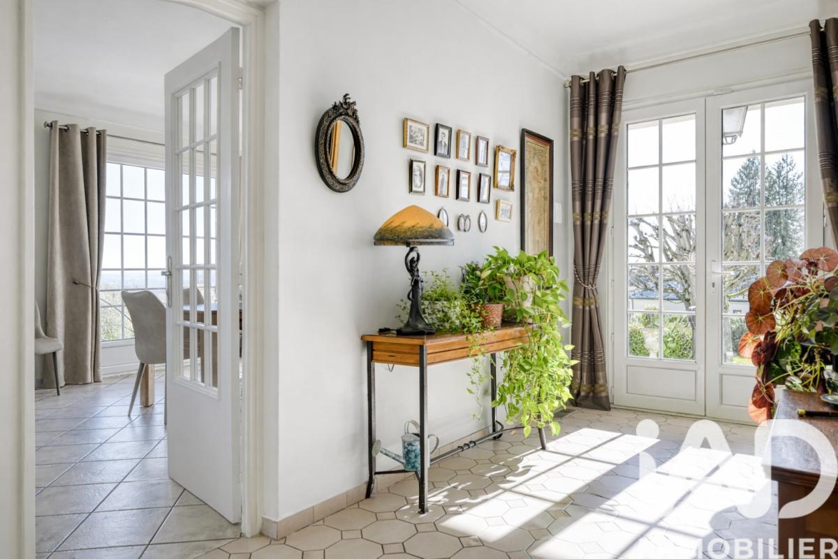 Villa 8 Pièce(s) Vaux-sur-Seine