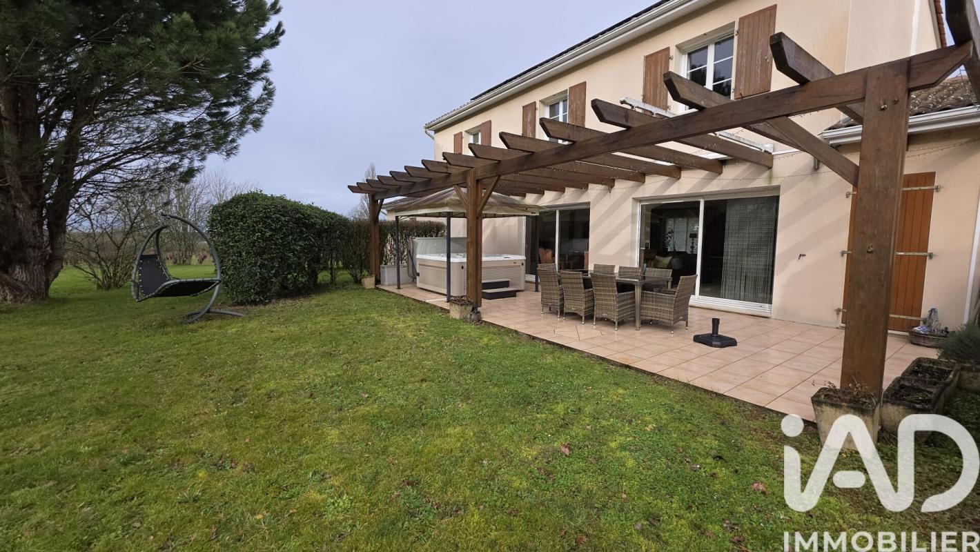Maison 9 Pièce(s) Polignac - Photo 2