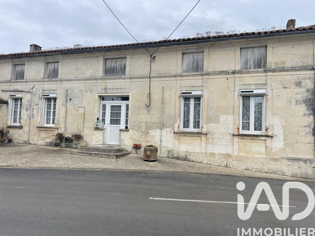 Maison de village 7 Pièce(s) Chadenac