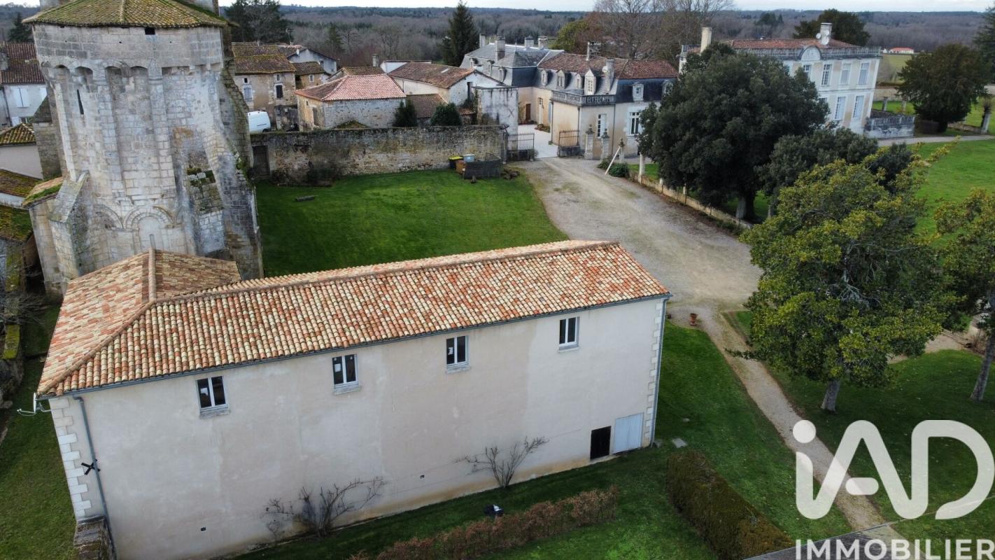 Propriété 2 Pièce(s) Charras