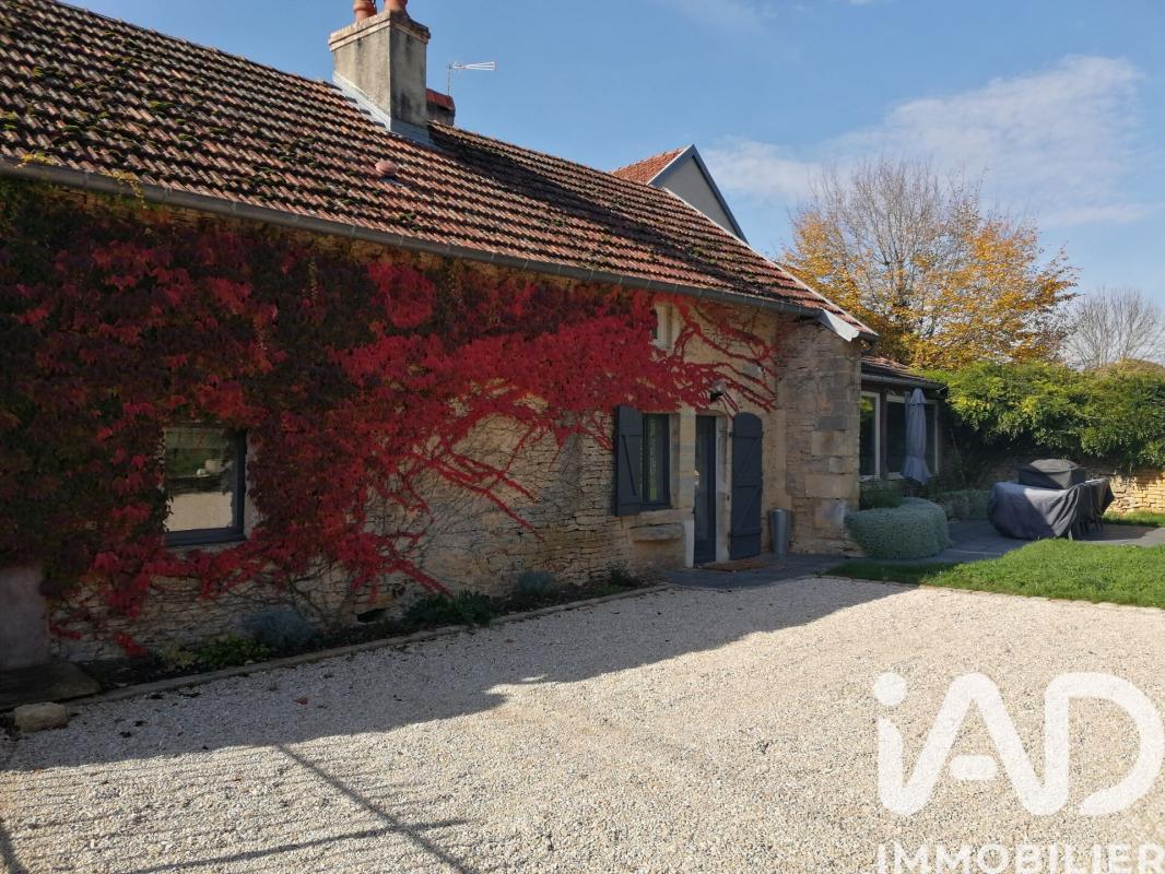 Maison 10 Pièce(s) Cusey