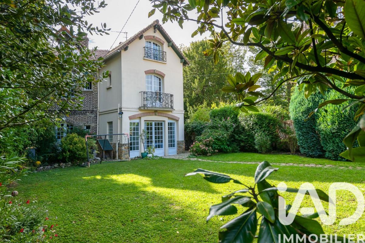 Maison 7 Pièce(s) Garches