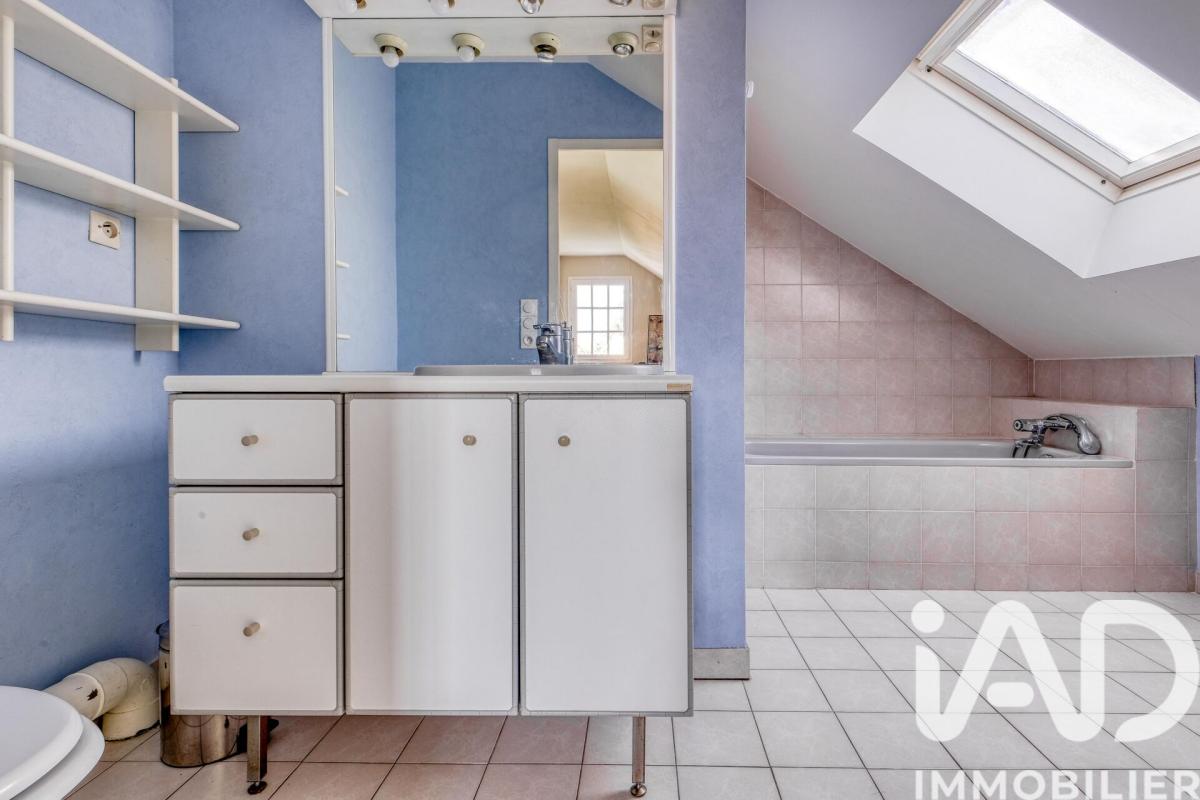 Maison 8 Pièce(s) Pontault-Combault