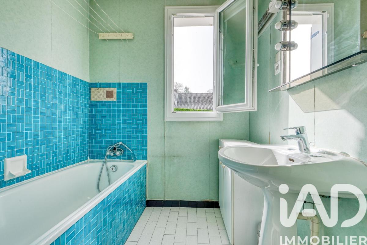 Maison 8 Pièce(s) Pontault-Combault