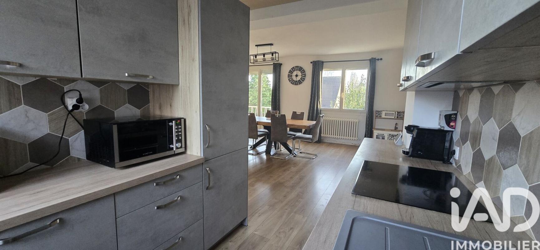 Maison 8 Pièce(s) Sainte-Geneviève-des-Bois