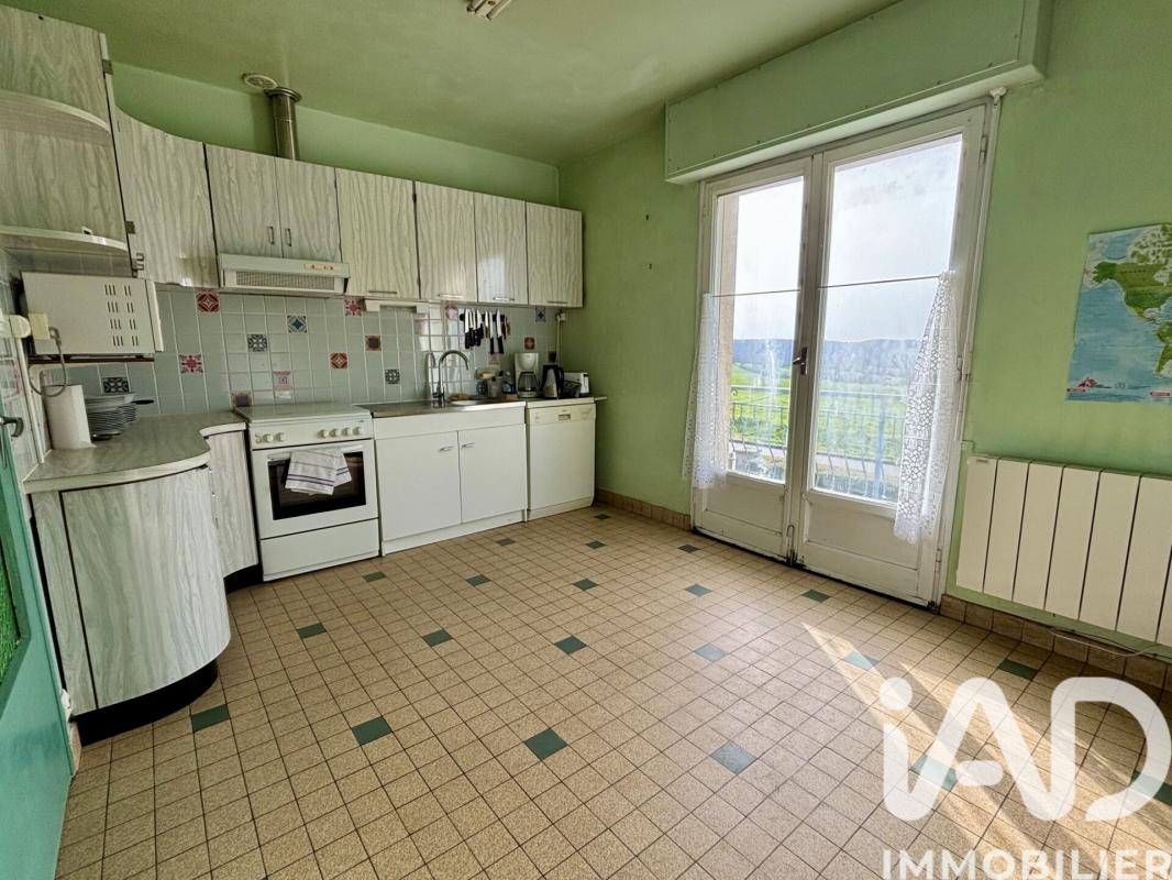 Maison 4 Pièce(s) Sainte-Suzanne-et-Chammes - Photo 6