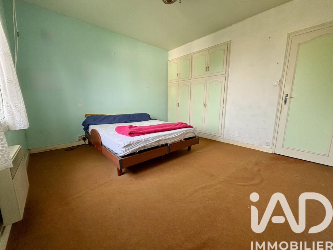 Maison 4 Pièce(s) Sainte-Suzanne-et-Chammes - Photo 12