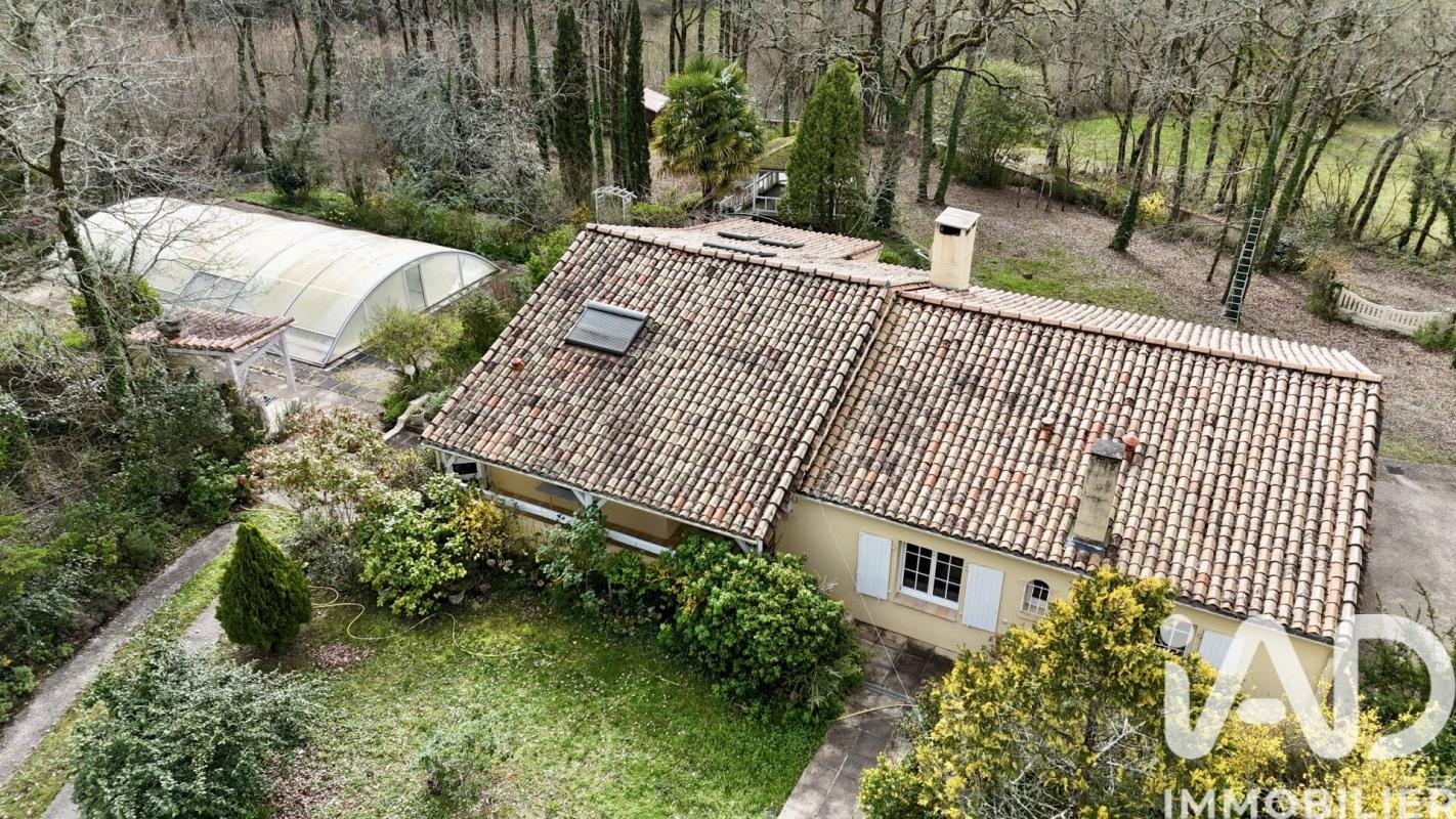 Maison 6 Pièce(s) Mouthiers-sur-Boëme