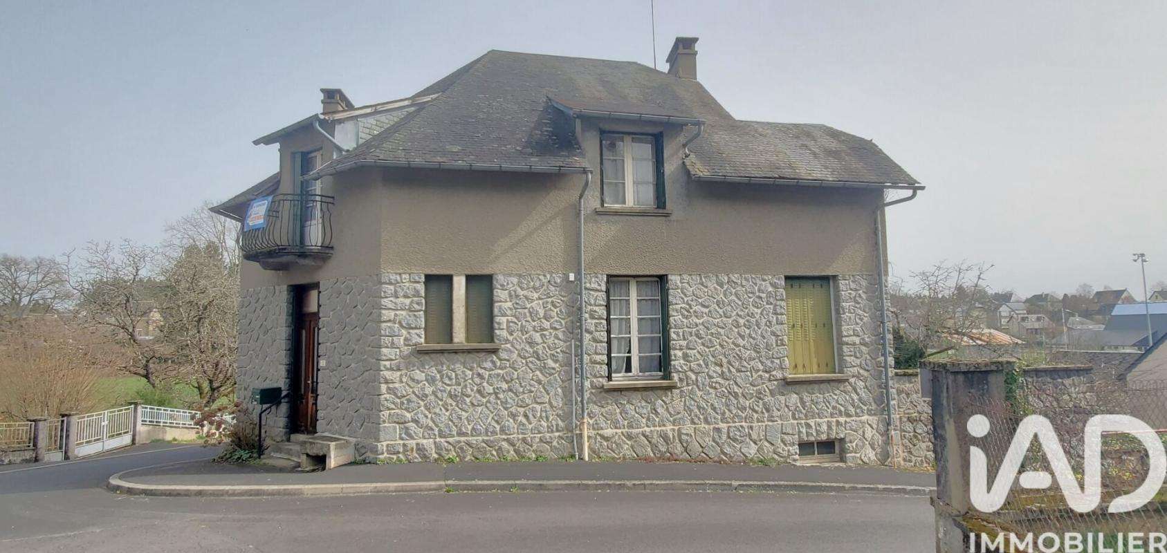 Maison 9 Pièce(s) Neuvic
