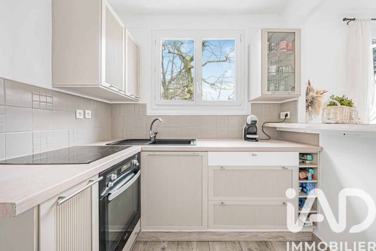 Appartement 4 Pièce(s) La Celle-Saint-Cloud